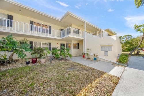 apt-105-7860 Palm Aire Ln, Sarasota, FL, 34243-3727 | Card Image