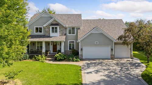1646 Isabella Pkwy, Chaska, MN, 55318-3214 | Card Image