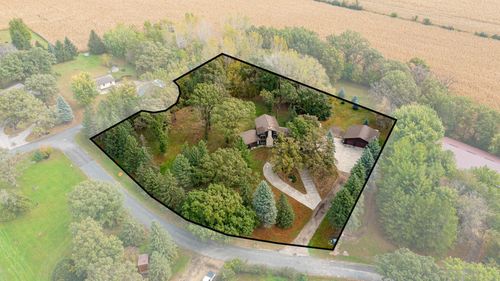 495 Oakview Dr, Claremont, MN, 55924-4576 | Card Image