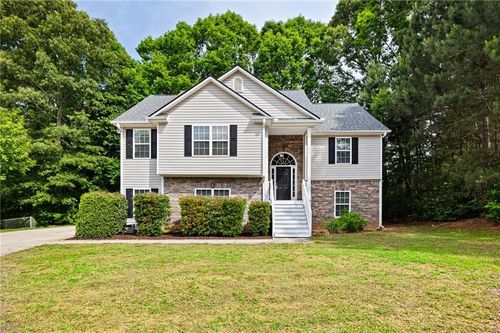 44 Sorghum Ct, Dallas, GA, 30157-1735 | Card Image
