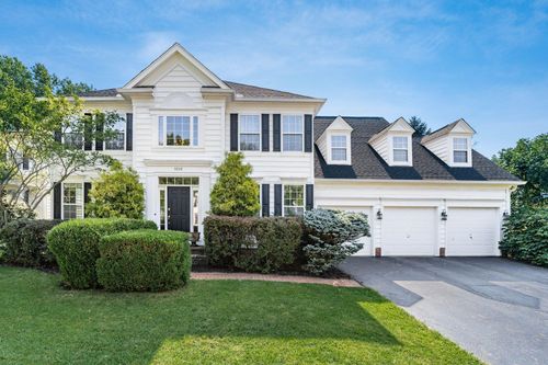 5232 Settlement Dr, New Albany, OH, 43054-9493 | Card Image