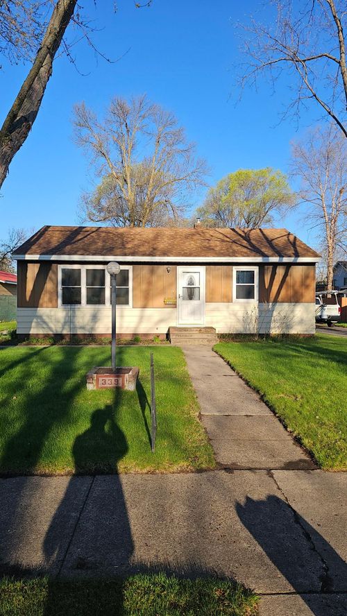 339 28th Ave N, Saint Cloud, MN, 56303-3747 | Card Image