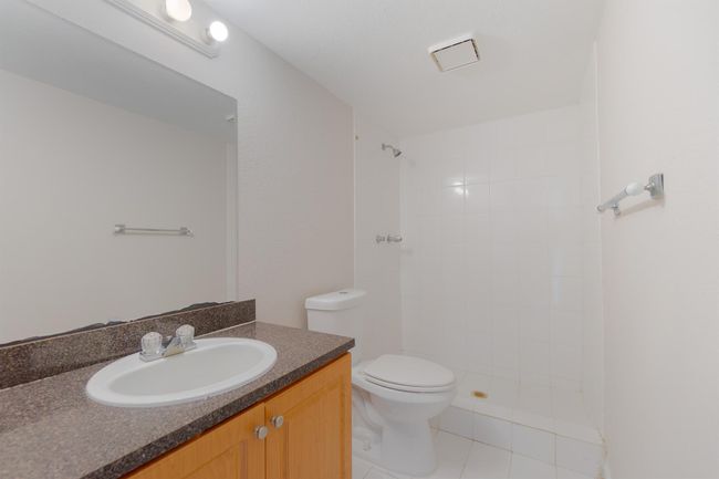 APT-314 - 120 Sparrow Dr, Condo with 2 bedrooms, 2 bathrooms and null parking in Royal Palm Beach FL | Image 6