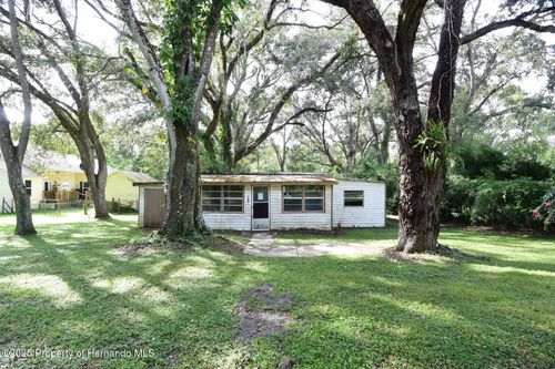 397 Jenkins Ave, BROOKSVILLE, FL, 34604-7220 | Card Image