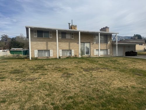 8629 S Vaquero Dr, Sandy, UT, 84094-1823 | Card Image