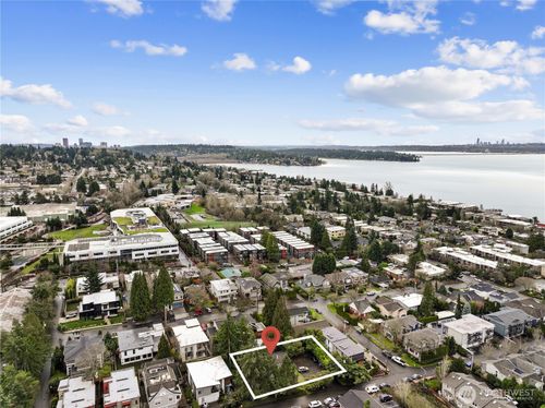 411 5th Ave S, Kirkland, WA, 98033 | Card Image