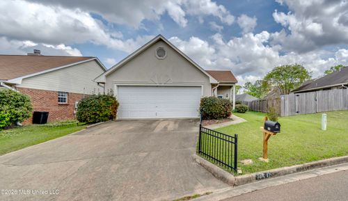 130 Meade Ln, Pearl, MS, 39208-4072 | Card Image