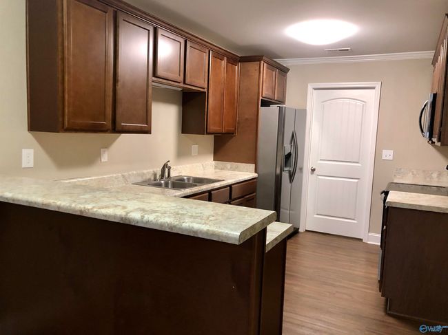 A - 11515 Pulaski Pike, Home with 2 bedrooms, 2 bathrooms and null parking in Toney AL | Image 4