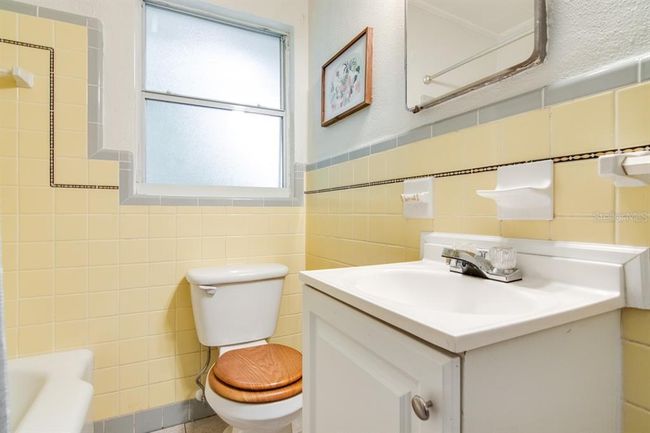 5508 8 Th St, House other with 2 bedrooms, 1 bathrooms and null parking in ZEPHYRHILLS FL | Image 17