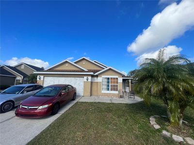 8312 Fort Clinch Avenue, House other with 3 bedrooms, 2 bathrooms and null parking in Orlando FL | Image 2