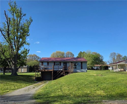 155 Sandy Dr Se, New Philadelphia, OH, 44663-7601 | Card Image