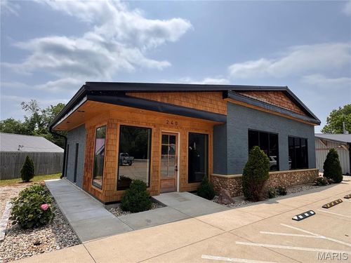 240 E Russell St, Ironton, MO, 63650-1510 | Card Image