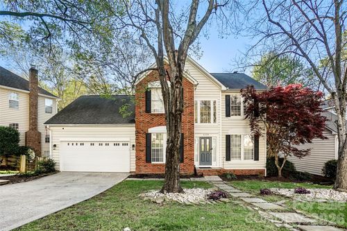 6239 Skyline Dr, Charlotte, NC, 28269-0613 | Card Image