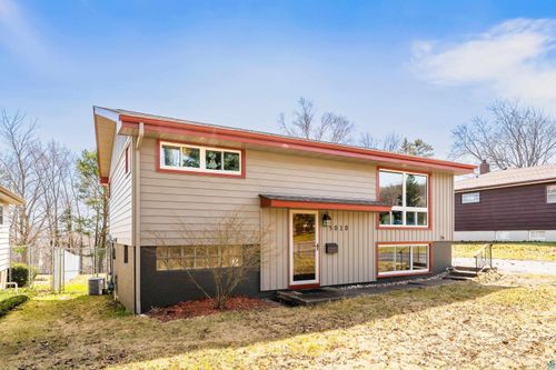 5010 Avondale St, Duluth, MN, 55804 | Card Image