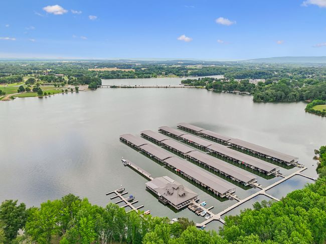 146 Island Way, Townhouse with 4 bedrooms, 3 bathrooms and 2 parking in Winchester TN | Image 45