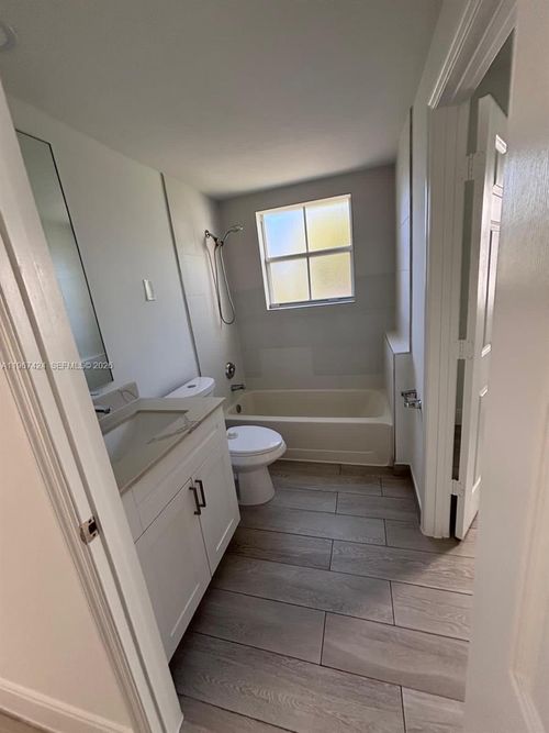 apt-12312-3255 Ne 184th St, Aventura, FL, 33160-4992 | Card Image