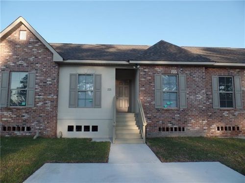 221 Bella Sera Ln, Slidell, LA, 70461-4855 | Card Image