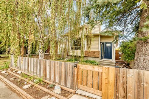 12 Taraglen Rd Ne, Calgary, AB, T3J2N7 | Card Image