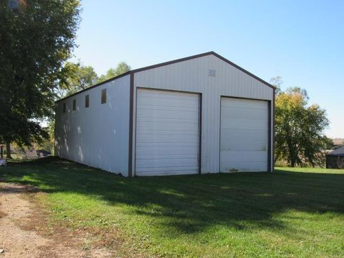 503 West Grove Street, Wyoming, IA, 52362 | Card Image