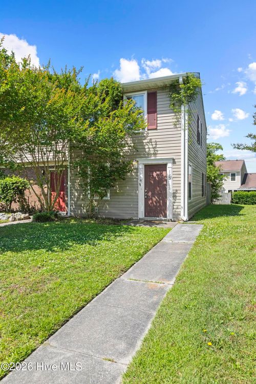 125 Palace Cir, Jacksonville, NC, 28546-7245 | Card Image