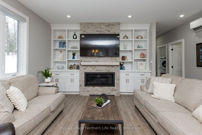 109 Greenwood Dr, House other with 3 bedrooms, 2 bathrooms and 8 parking in Bonfield ON | Image 21