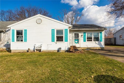 1722 Mills St, Sandusky, OH, 44870-7716 | Card Image