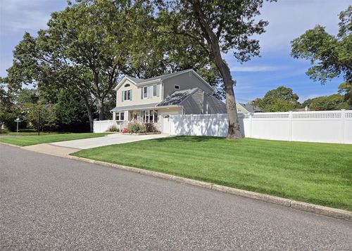 23 W Court Dr, Centereach, NY, 11720-2329 | Card Image