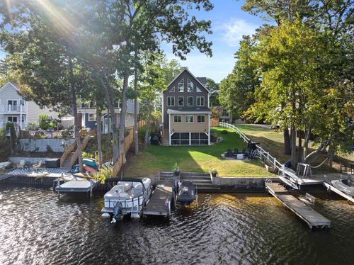 43 Shore Dr, Salem, NH, 03079-1334 | Card Image