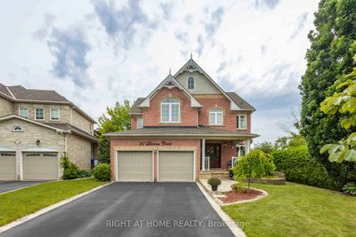 27 Lennon Crt, House other with 4 bedrooms, 4 bathrooms and 6 parking in Whitby ON | Image 1