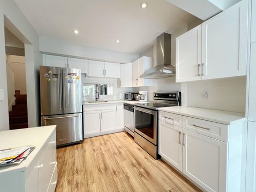 17-1141 Eagleridge Dr, Coquitlam, BC, V3E1K1 | Card Image