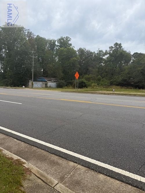 5563 Us Highway 301, Glennville, GA, 30427-3717 | Card Image