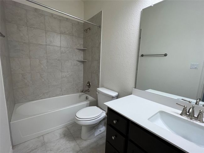 Downstairs guest bathroom | Image 19