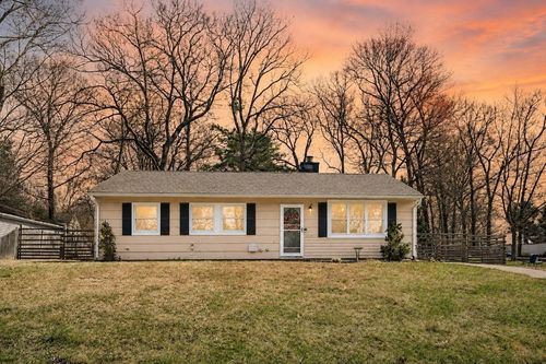 5 Crestwood Ave, Plainville, MA, 02762-2006 | Card Image
