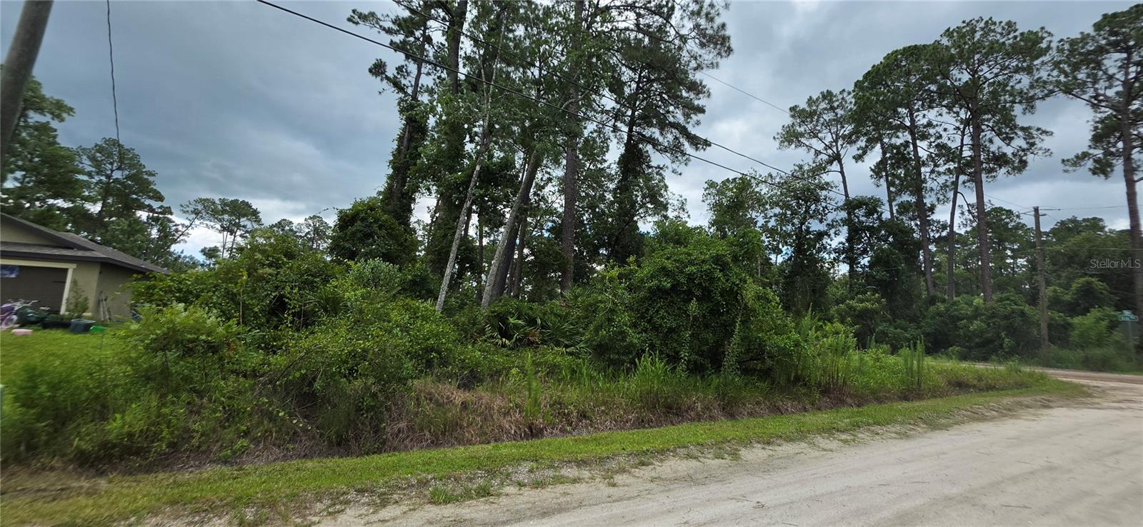 Land in DELAND 2