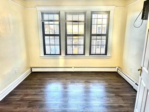 unit-2-213 Gates Ave, Jersey City, NJ, 07305-2408 | Card Image