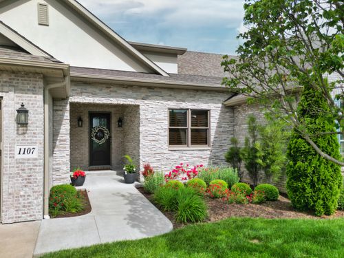 1107 Marcassin Dr, COLUMBIA, MO, 65201-5203 | Card Image