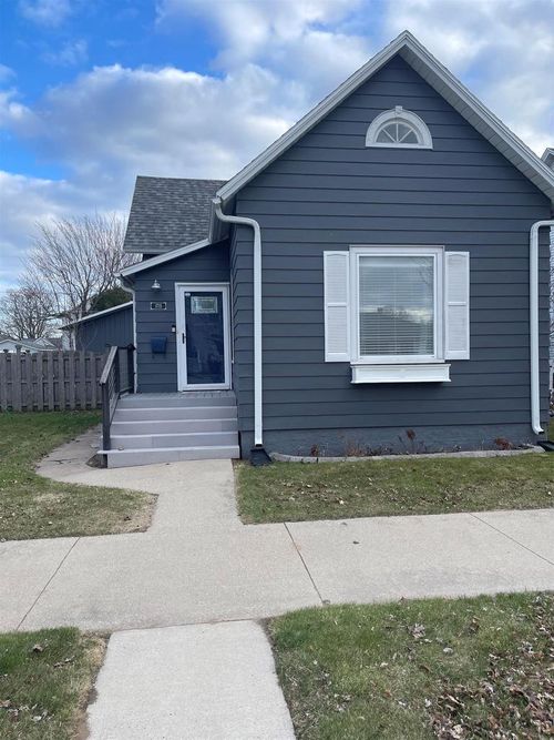 1715 14th Avenue, Menominee, MI, 49858 | Card Image