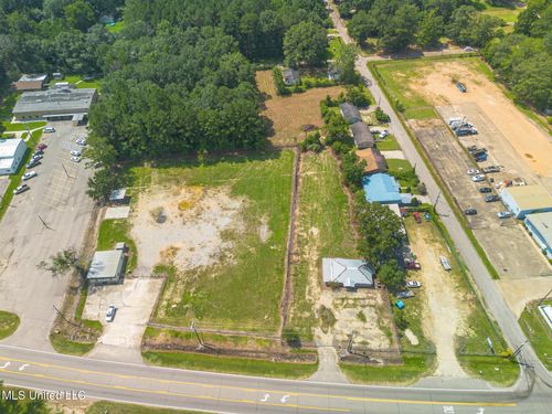 5205 Old Highway 42, Hattiesburg, MS, 39401-1269 | Card Image