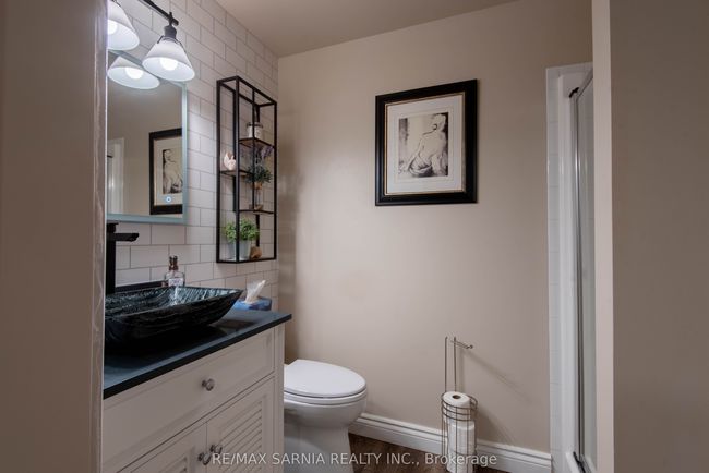 4062 Bluepoint Dr, House other with 3 bedrooms, 3 bathrooms and 4 parking in Town Of Plympton Wyoming ON | Image 39