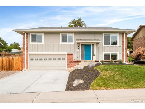 2027 S Welch Cir, Lakewood, CO, 80228-4349 | Card Image