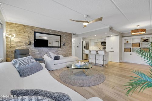 202-411 1st St S, Jacksonville Beach, FL, 32250-6770 | Card Image