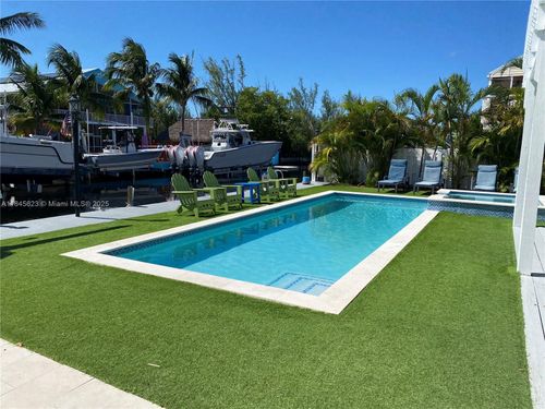 1027 Adams Dr, Key Largo, FL, 33037-2734 | Card Image