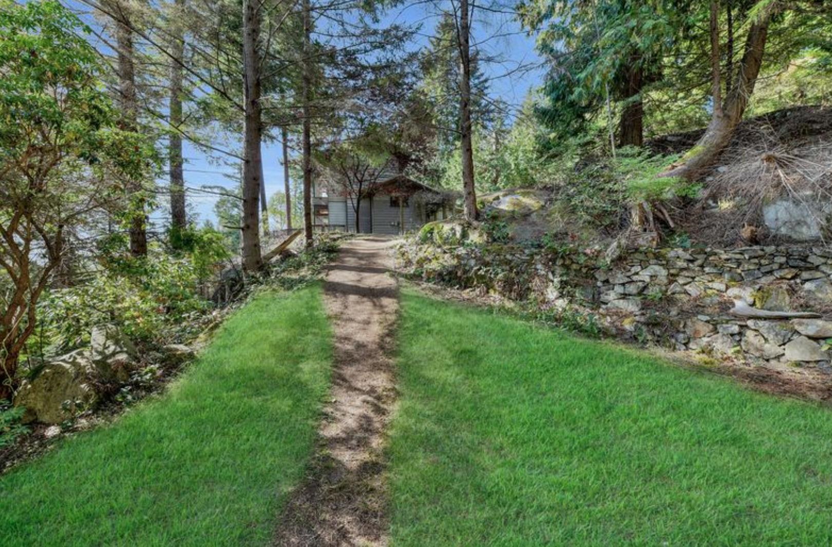 1091 Cowan Point Drive, House other with 4 bedrooms, 3 bathrooms and 3 parking in Bowen Island BC | Image 30