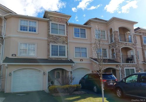 48 Horton Dr, Monsey, NY, 10952-2851 | Card Image
