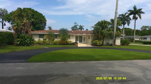 215 Entrada Dr, Hollywood, FL, 33021-7037 | Card Image