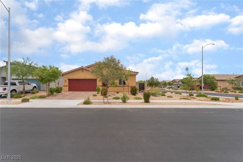 7910 Shimmery St, North Las Vegas, NV, 89084-4927 | Card Image