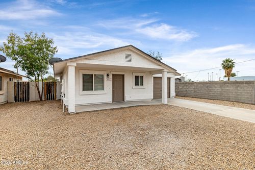 8075 W Cherry Hills Dr, Peoria, AZ, 85345-8213 | Card Image