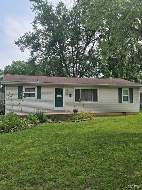214 Oak St, Farmington, MO, 63640-1276 | Card Image