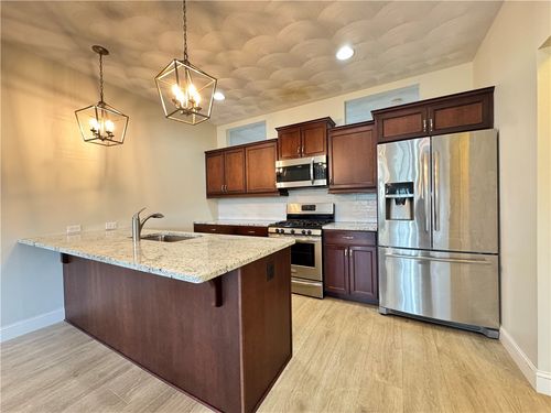 15 Morningside Dr, North Kingstown, RI, 02852-4554 | Card Image