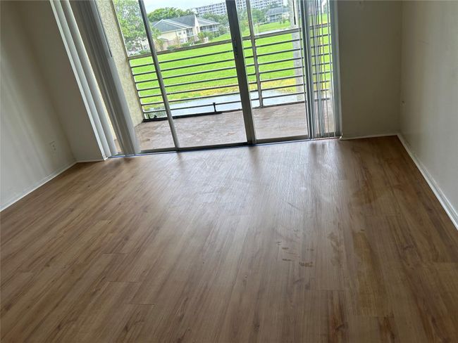 APT-201 - 2823 N Course Dr, Condo with 2 bedrooms, 2 bathrooms and null parking in Pompano Beach FL | Image 5